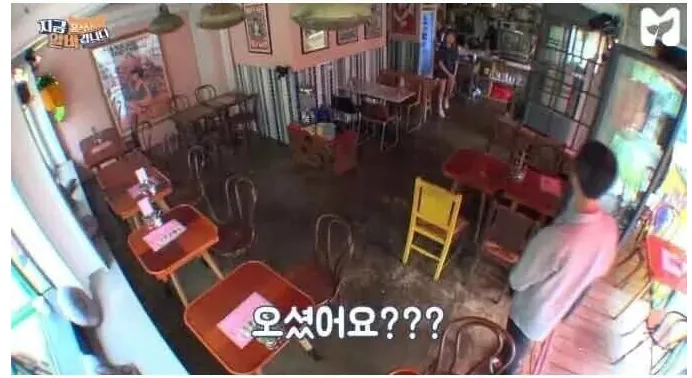 image.png 여자 알바는 이뻐봐야 다 똑같다는 사장님.jpg